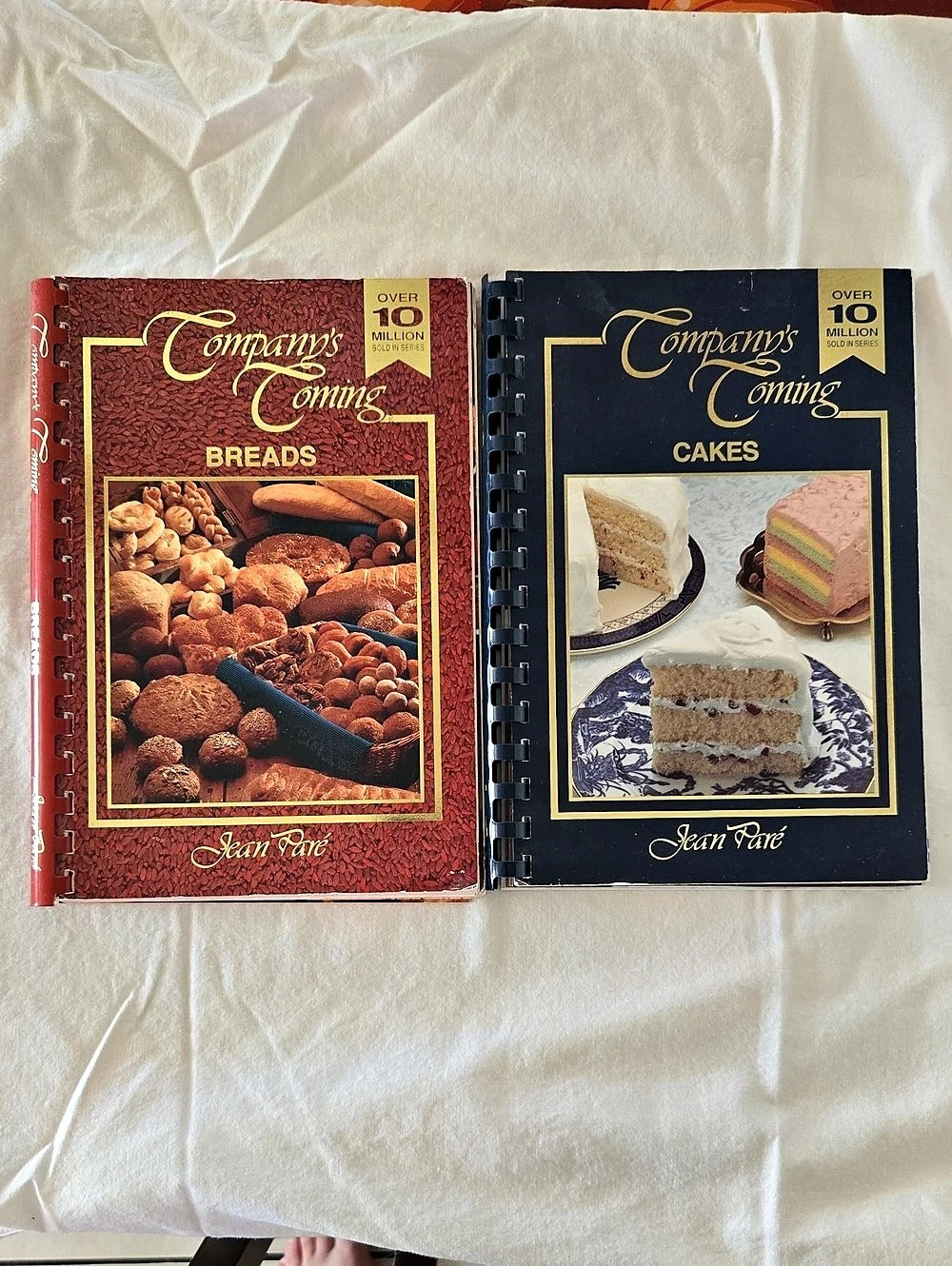 Jean Pare Company's Coming Breads & Cakes Cookbook Set, Breads & Cakes